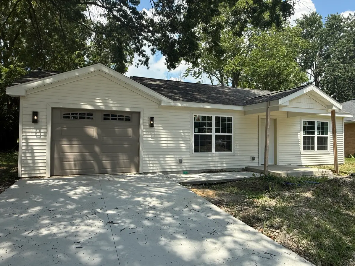 1106 Mitchem Drive, Urbana, IL 61801 - #1
