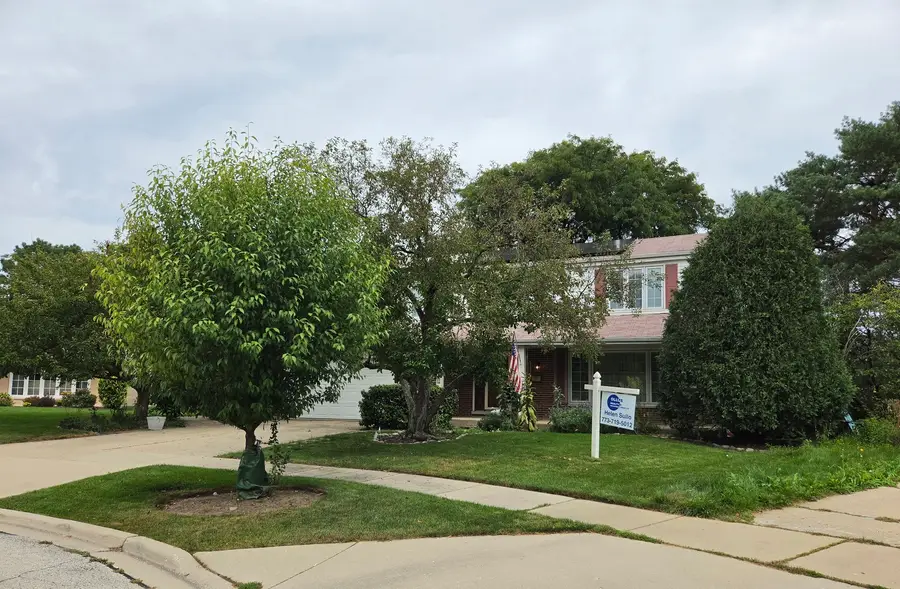 3235 N Volz Drive E, Arlington Heights, IL 60004 - #3