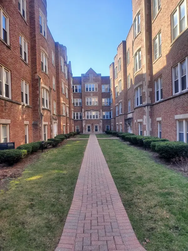48 N Menard Avenue #B-3, Chicago, IL 60644