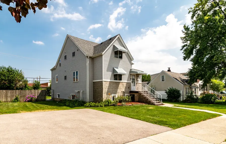 4829 Forster Avenue, Schiller Park, IL 60176 - #3