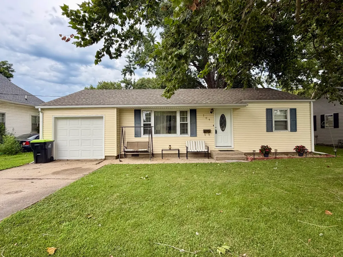 704 E Buckner Street, Tuscola, IL 61953 - #1