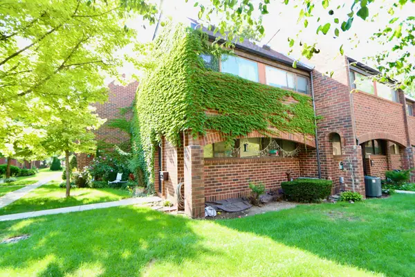841 S Racine Avenue #C, Chicago, IL 60607