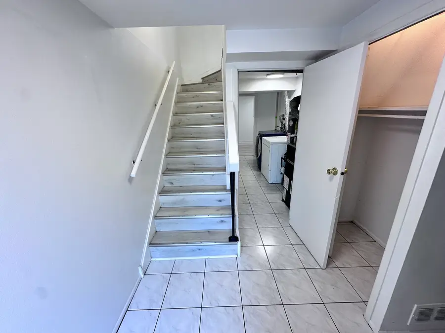 811 Shawnee Trail #811, Roselle, IL 60172 - #2