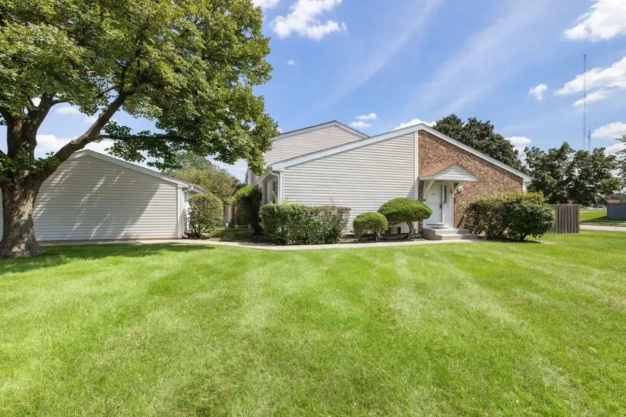 337 E Roland Drive, Glendale Heights, IL 60139 - #2