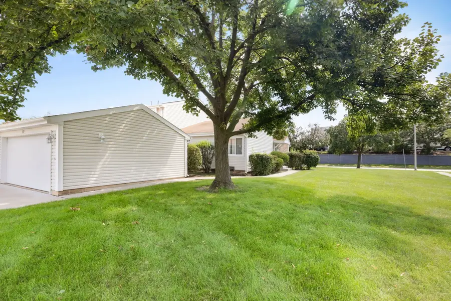 337 E Roland Drive, Glendale Heights, IL 60139 - #3