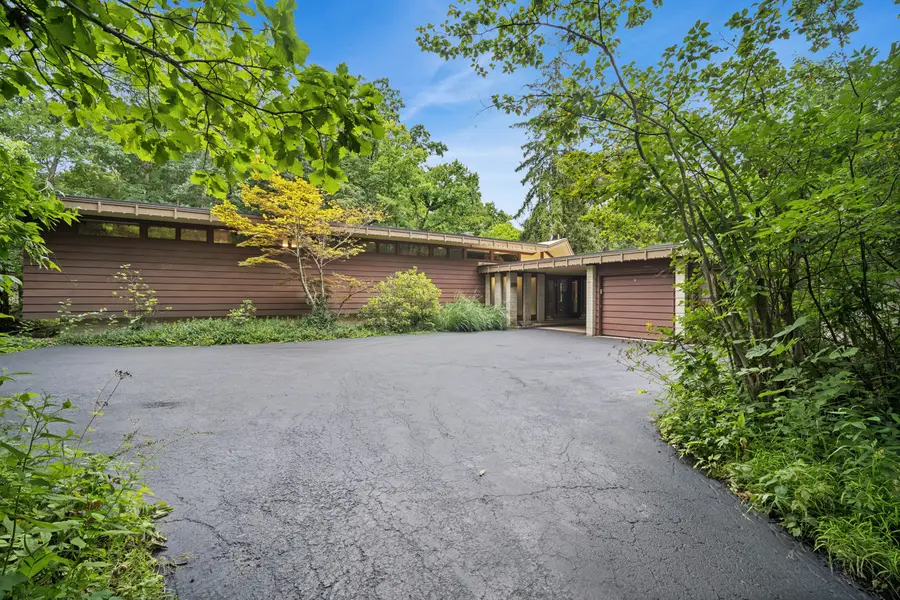 1120 Ridgewood Drive, Highland Park, IL 60035 - #2