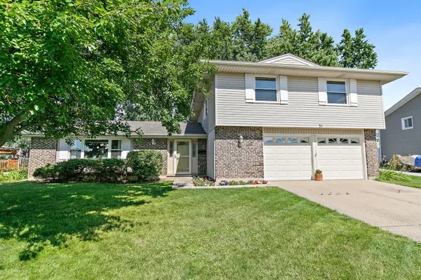 31 S Salem Drive, Schaumburg, IL 60193