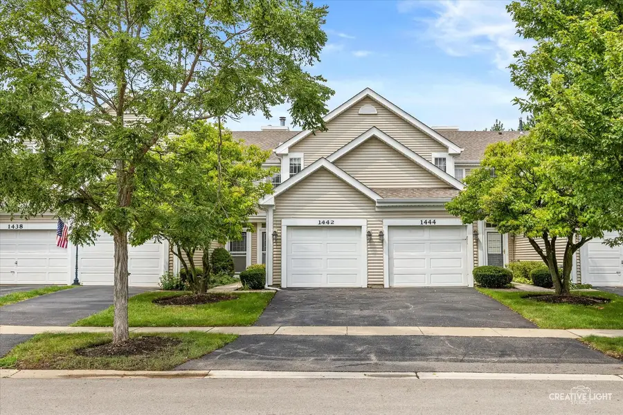 1442 Walnut Hill Avenue, Saint Charles, IL 60174 - #3