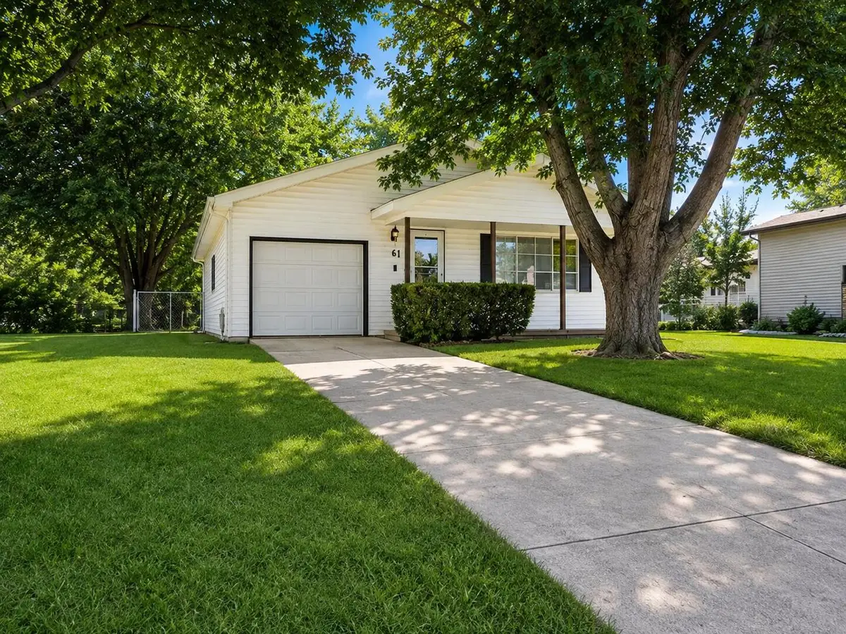6 E Sunshine Court, Bloomington, IL 61704 - #1