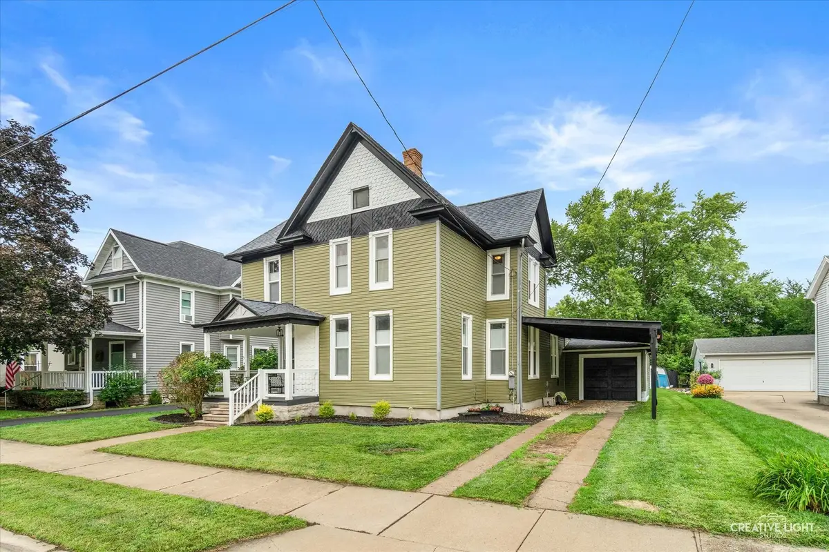211 E Boyd Street, Dixon, IL 61021 - #1