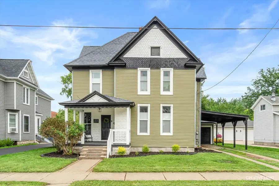 211 E Boyd Street, Dixon, IL 61021 - #2
