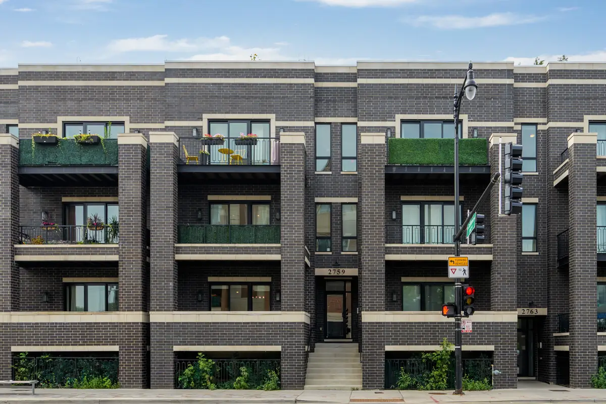 2759 W Lawrence Avenue #2W, Chicago, IL 60625 - #1