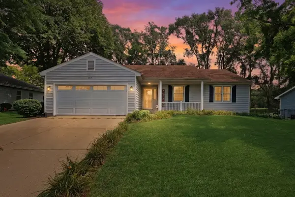 1612 N Leonard Avenue, McHenry, IL 60050
