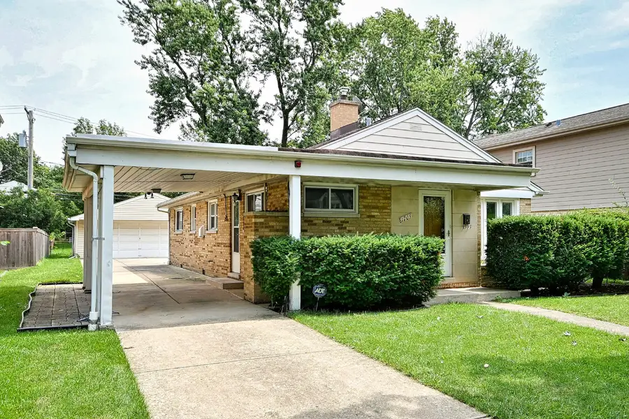 1705 S Ashland Avenue, Park Ridge, IL 60068 - #2