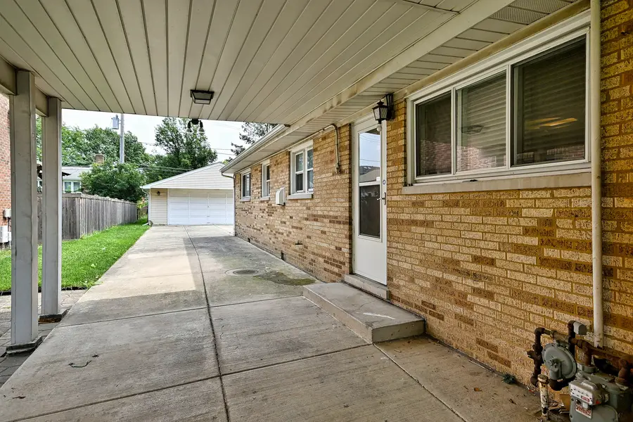 1705 S Ashland Avenue, Park Ridge, IL 60068 - #3