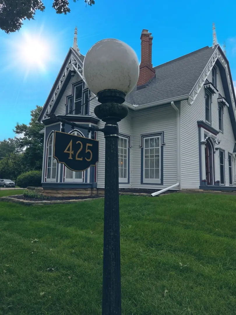 425 W Lincoln Avenue, Belvidere, IL 61008 - #3
