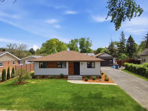 10409 S 82 Avenue, Palos Hills, IL 60465