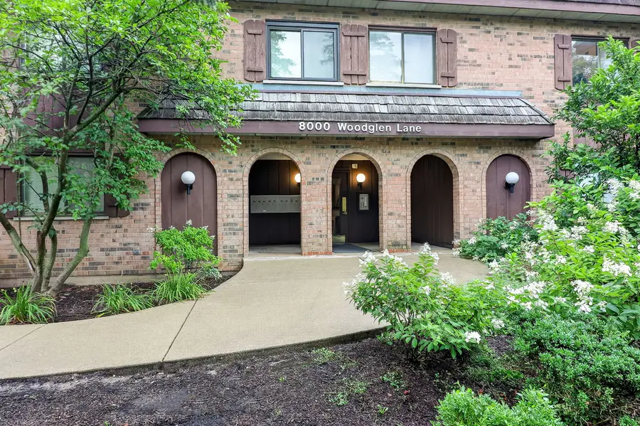 8000 Woodglen Lane #110, Downers Grove, IL 60516 - #2