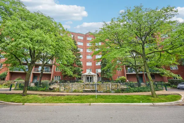 8580 W Foster Avenue #206, Norridge, IL 60706