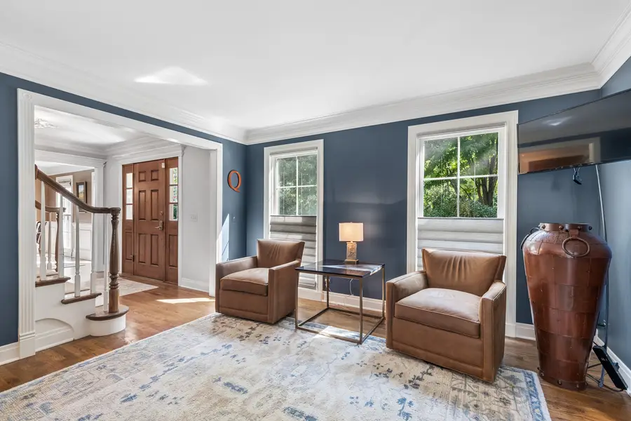 118 S Montclair Avenue, Glen Ellyn, IL 60137 - #3