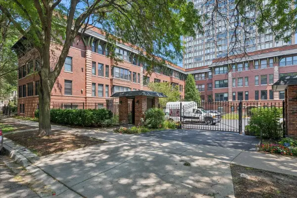 5325 N Kenmore Avenue #3A, Chicago, IL 60640
