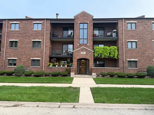 7935 W 90th Street #1A, Hickory Hills, IL 60457
