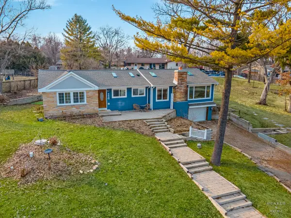 4433 Wildwood Drive, Crystal Lake, IL 60014