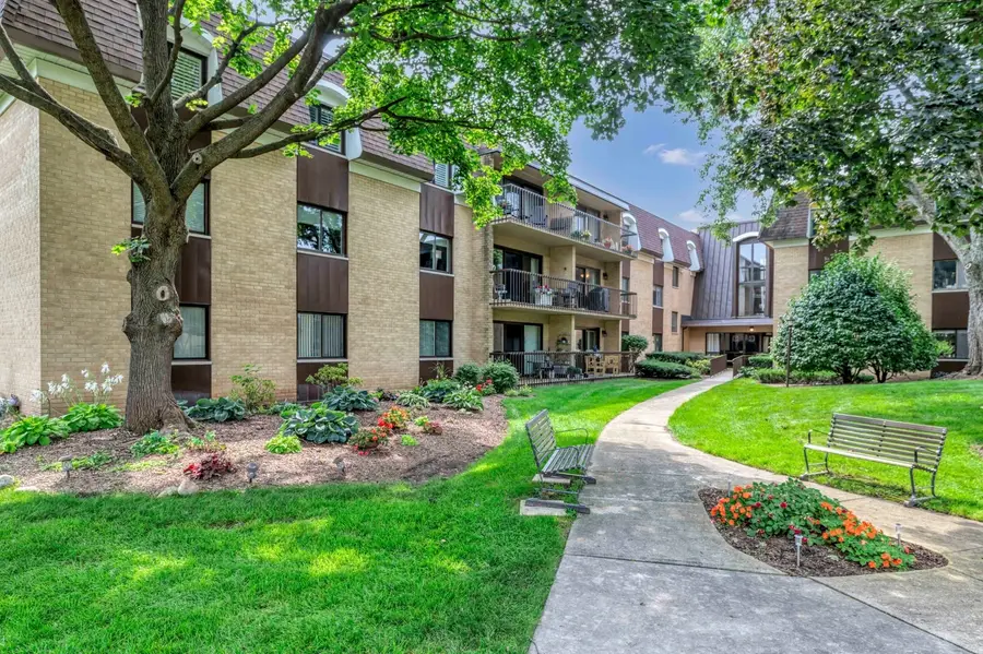 1103 N Mill Street #104, Naperville, IL 60563 - #2