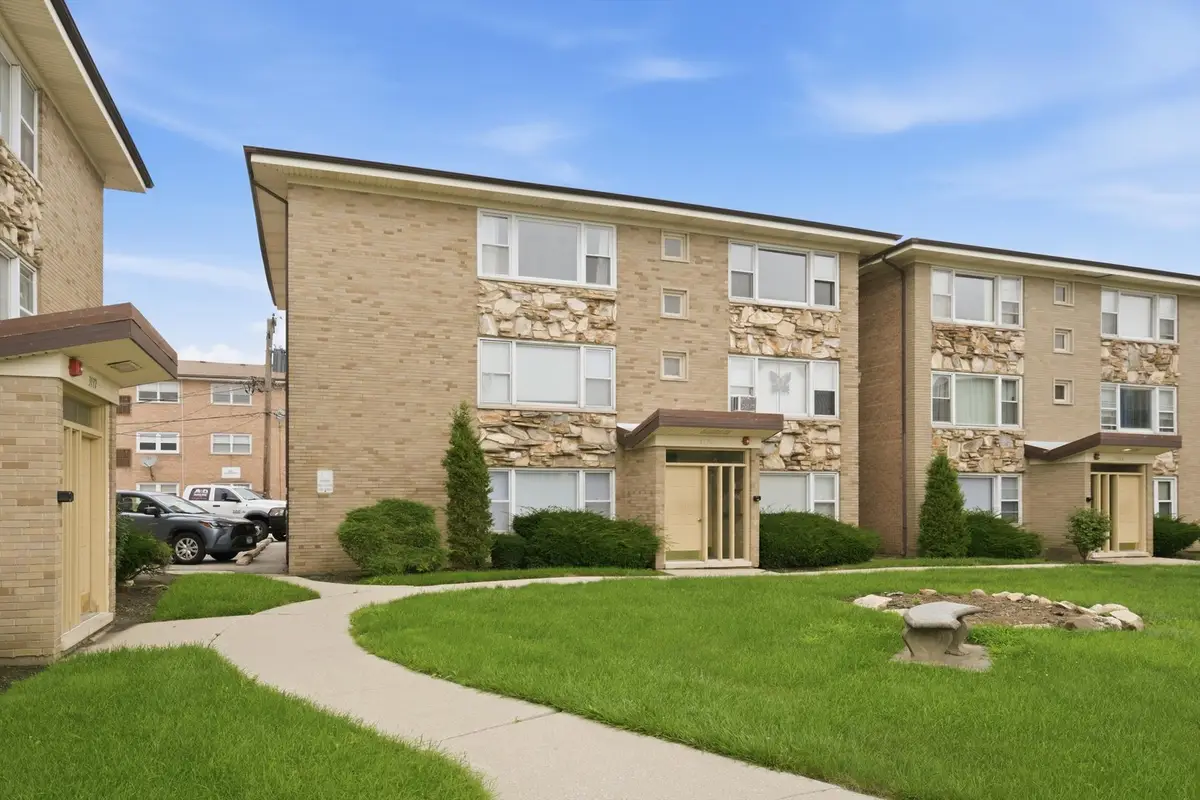 3170 W Meadow Lane #23, Merrionette Park, IL 60803 - #1