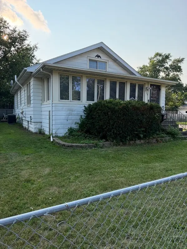 1526 Price Street, Rockford, IL 61103