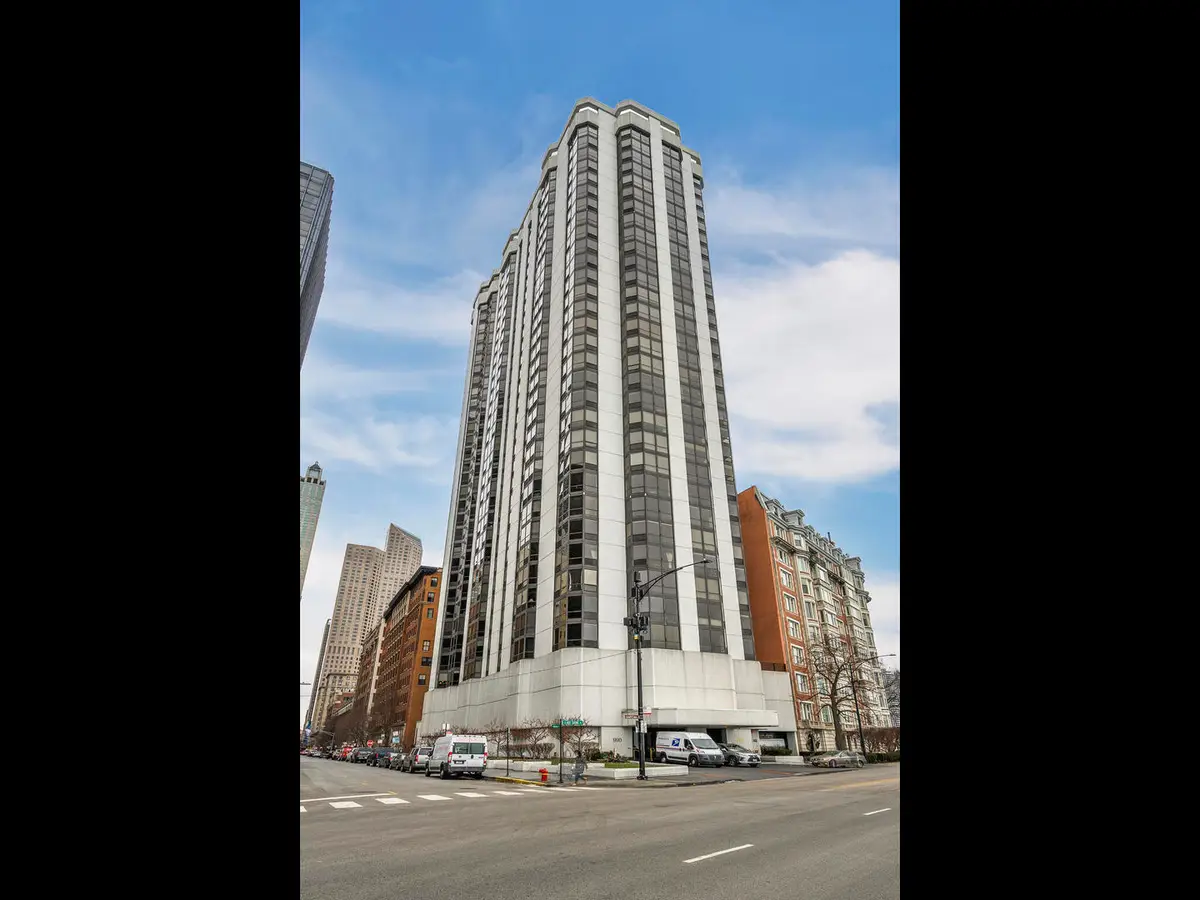 990 N Lake Shore Drive #15D, Chicago, IL 60611 - #1