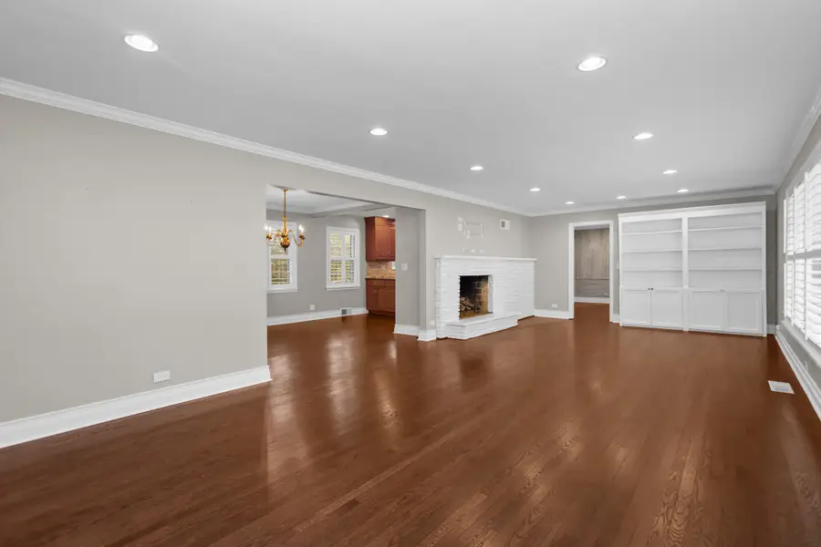 807 Surrey Lane, Glenview, IL 60025 - #3