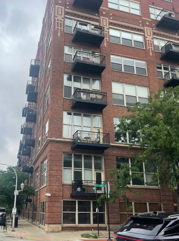1500 W Monroe Street #222, Chicago, IL 60607