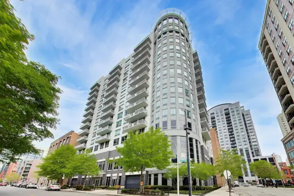 421 W Huron Street #1305, Chicago, IL 60654