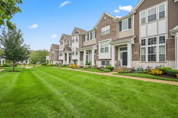 2935 Madison Drive, Naperville, IL 60564