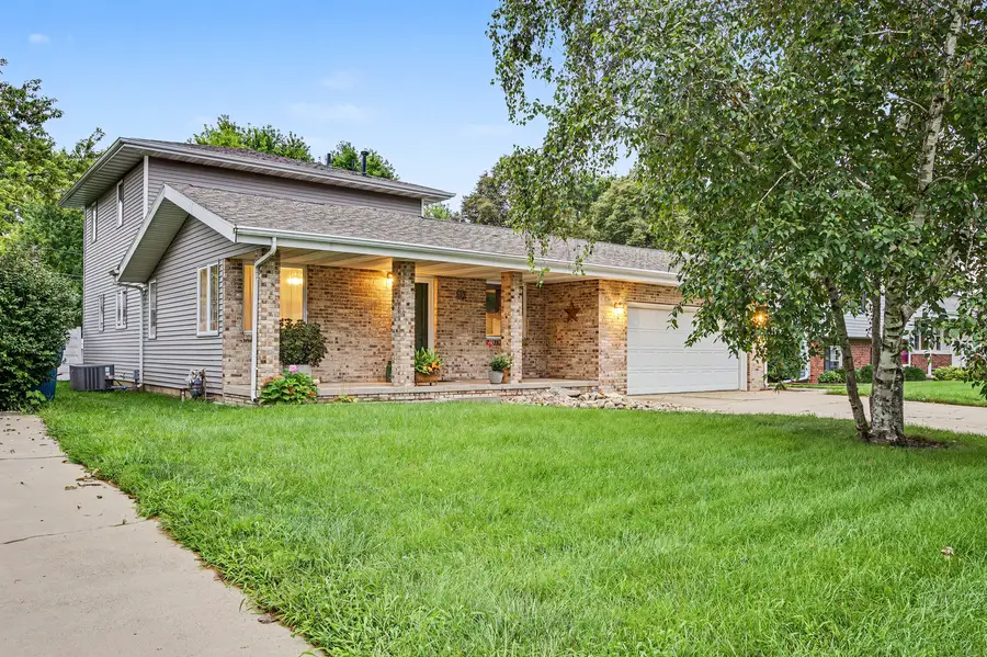 808 N Mohave Drive, Pontiac, IL 61764 - #2