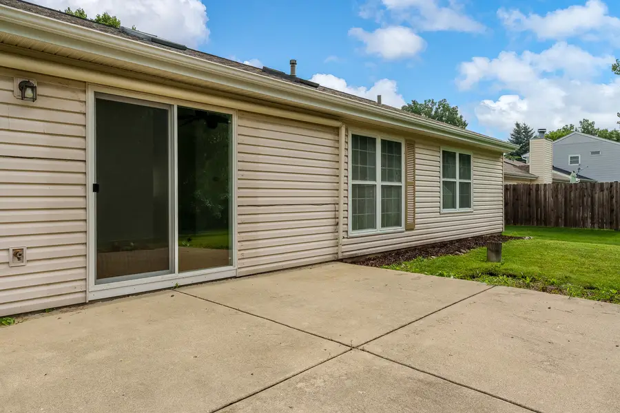 571 Newport Court, Island Lake, IL 60042 - #2