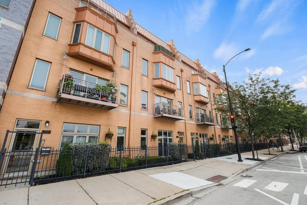 1911 S State Street #1, Chicago, IL 60616 - #1