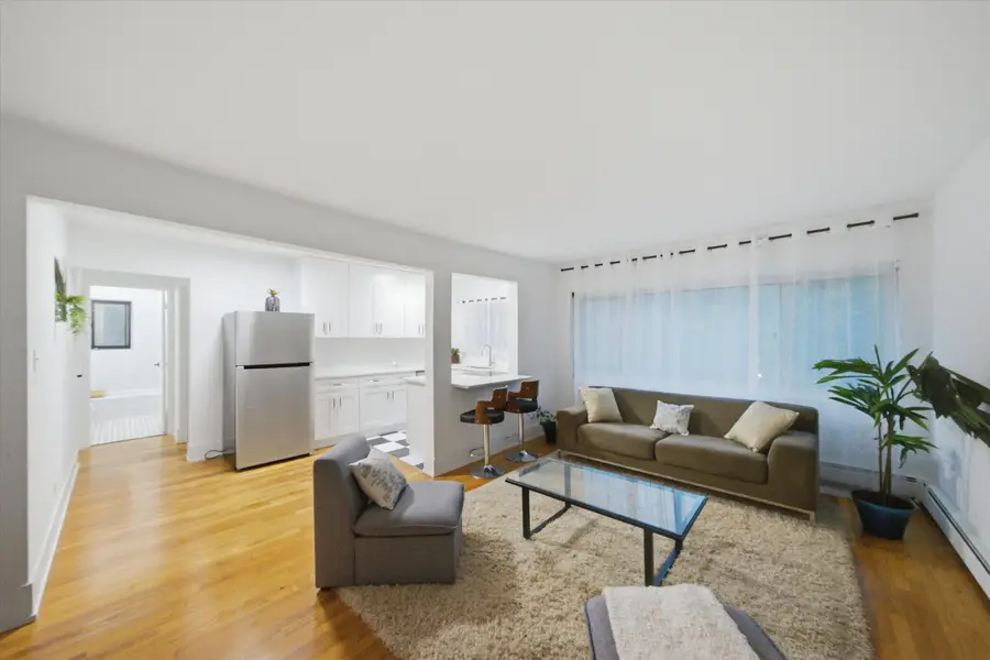 526 W Roscoe Street #2A, Chicago, IL 60657 - #2