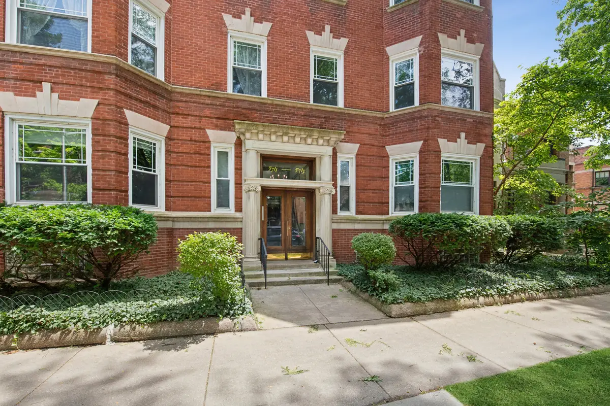 5715 S Blackstone Avenue #2S, Chicago, IL 60637 - #1