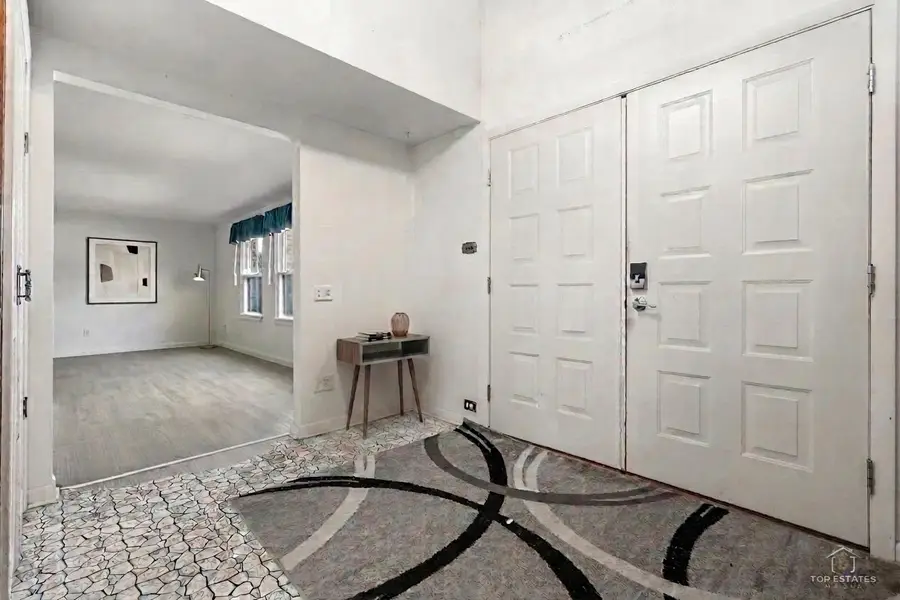 1323 E Rosita Drive, Palatine, IL 60074 - #3