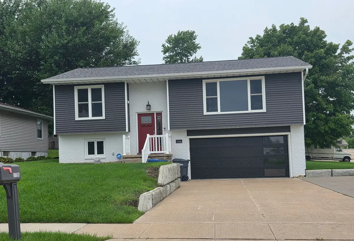 1154 Jefferies Drive, Clinton, IA 52732 - #1