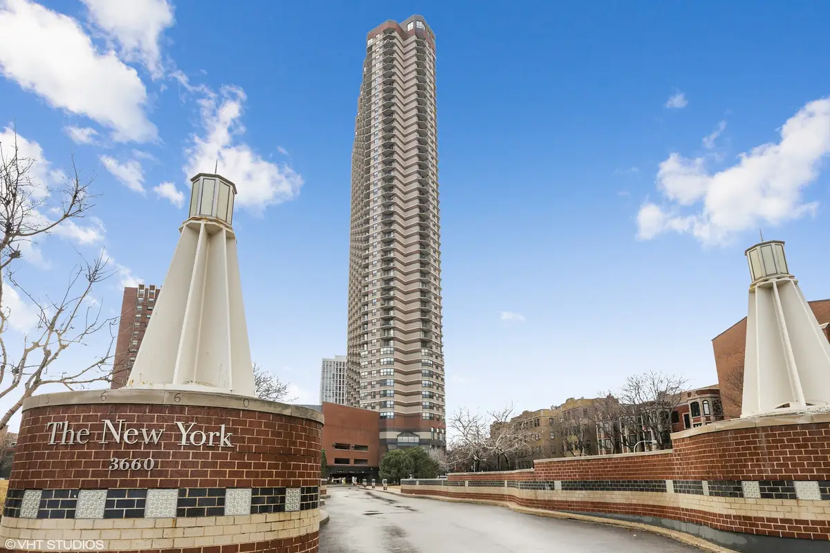 3660 N Lake Shore Drive #3903, Chicago, IL 60613 - #1