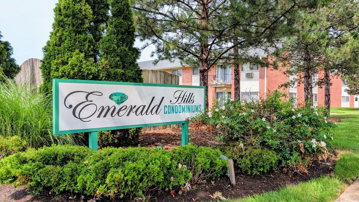 680 Marilyn Avenue #210, Glendale Heights, IL 60139 - #1