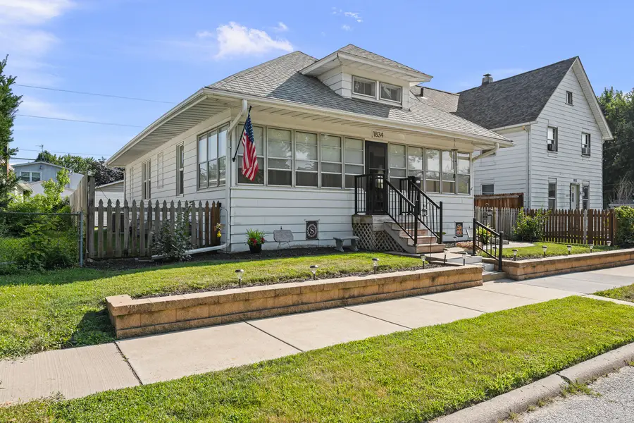 1834 16th Avenue, Moline, IL 61265 - #3