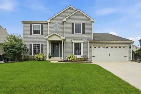 49 Mckinley Lane, Streamwood, IL 60107