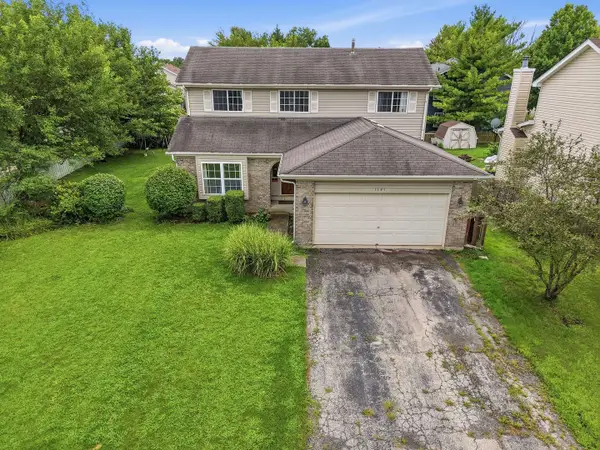 1141 Golden Oaks Parkway, Aurora, IL 60506