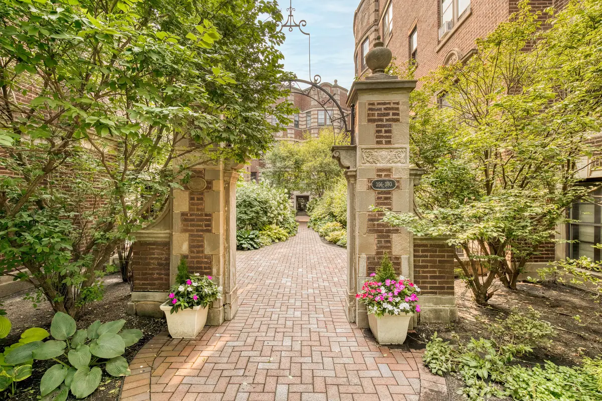 356 Ridge Avenue #6-3, Evanston, IL 60202 - #1