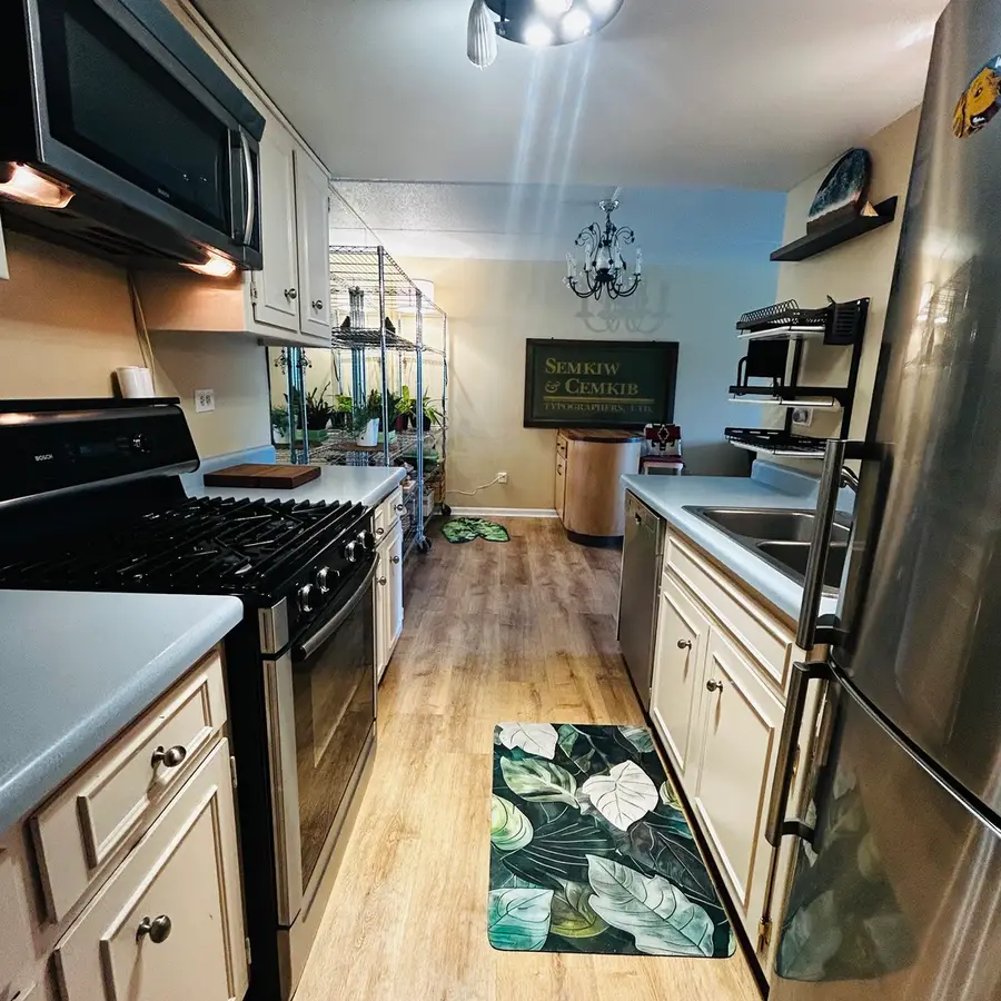 505 Redondo Drive #205, Downers Grove, IL 60516 - #2