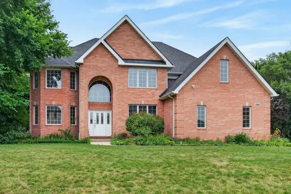 1605 Myrtle Park Street, Roselle, IL 60172
